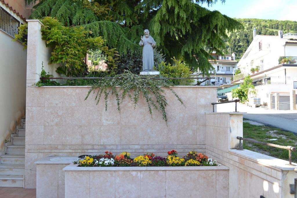 Hotel Valle Rossa San Giovanni Rotondo Eksteriør bilde