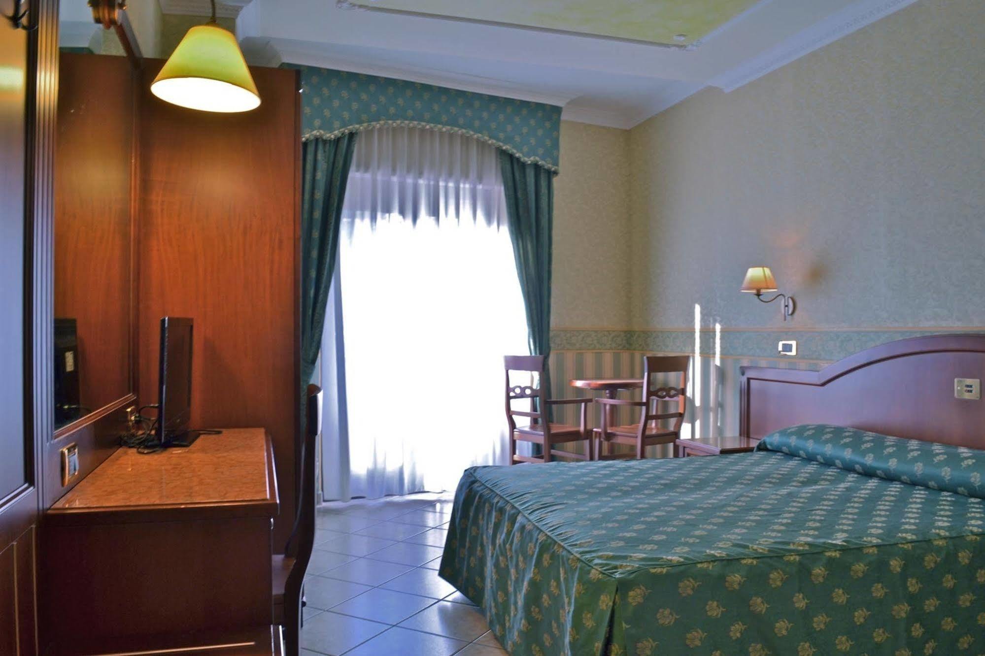 Hotel Valle Rossa San Giovanni Rotondo Eksteriør bilde